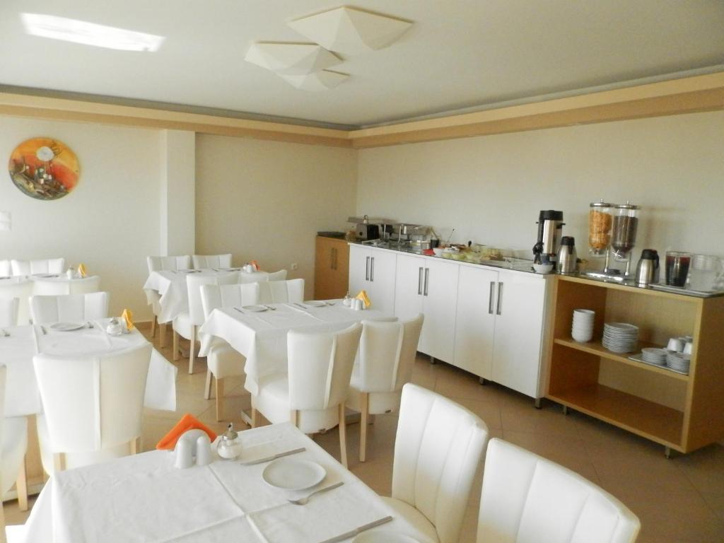 סארטי Sunrise Hotel מראה חיצוני תמונה