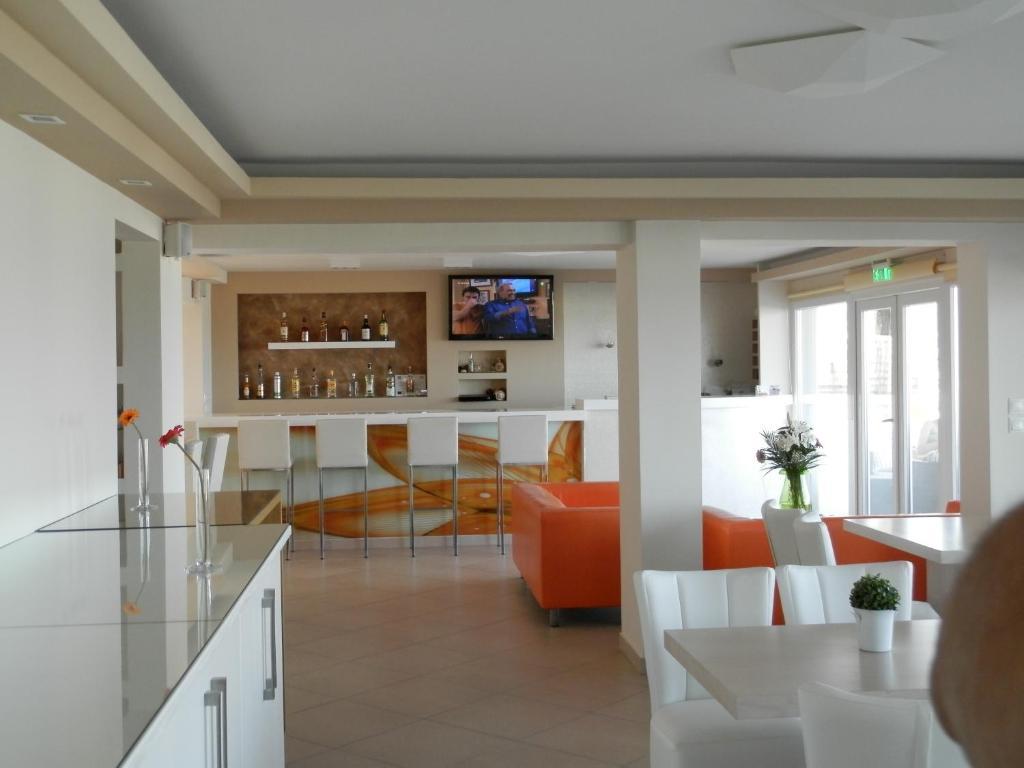 סארטי Sunrise Hotel מראה חיצוני תמונה